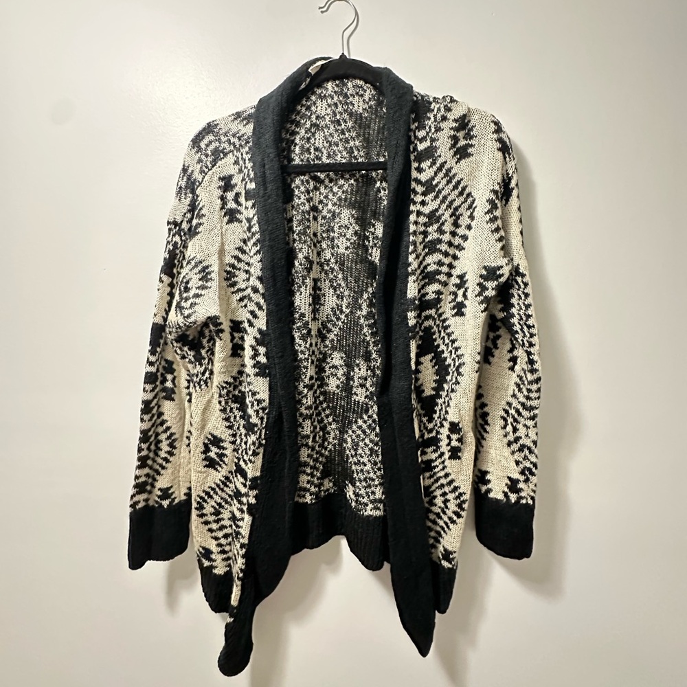 💸 Printed Cardigan